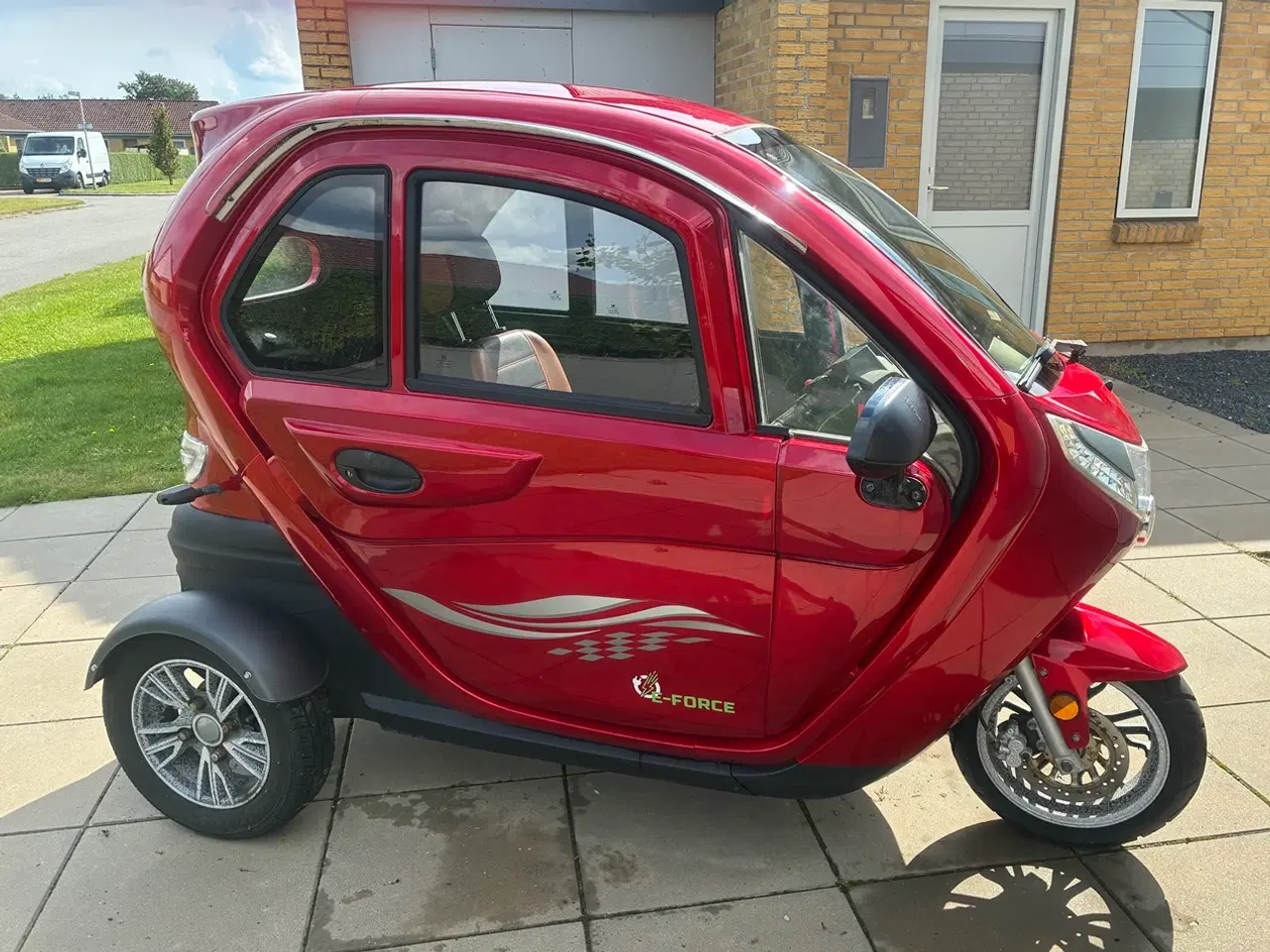 Billede 2 - E Force Kabinescooter (lille knallert)