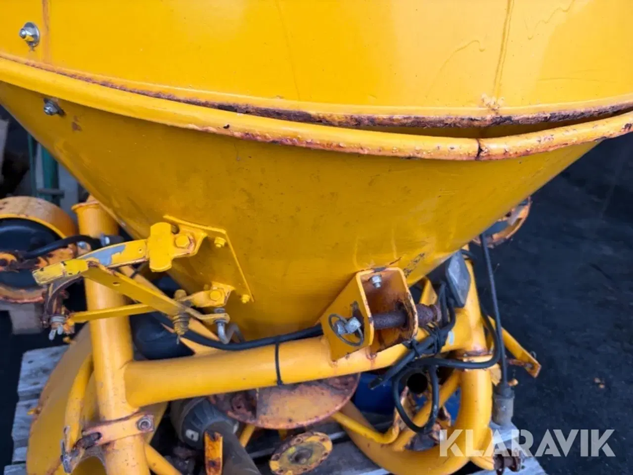 Billede 9 - Saltspreder Bogballe FS220