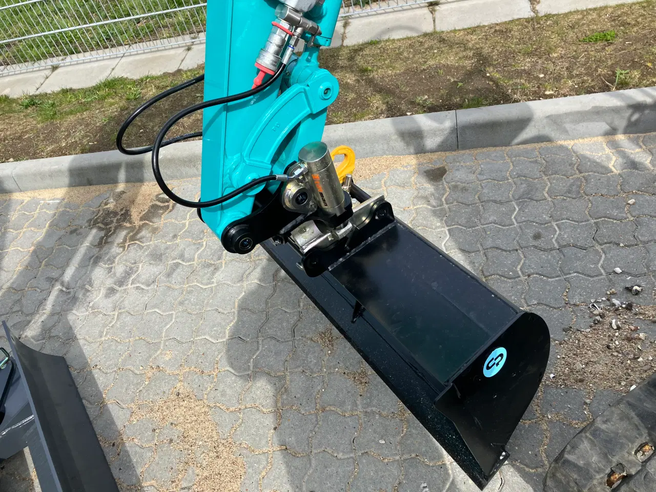 Billede 2 - Kobelco SK17SR-3 Med stor bakkamera fabriksny.