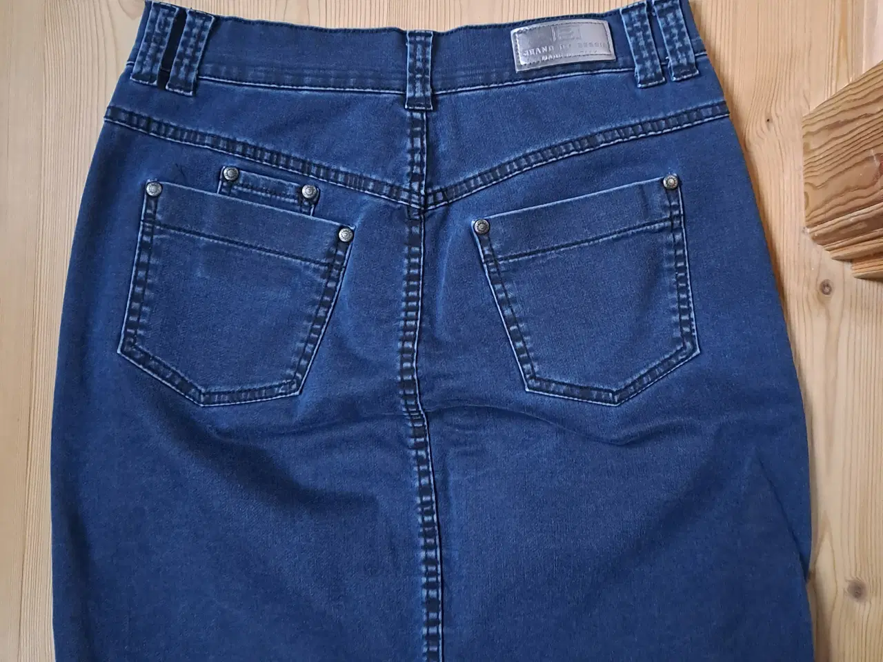 Billede 2 - Denim nederdel Bessie str. 38