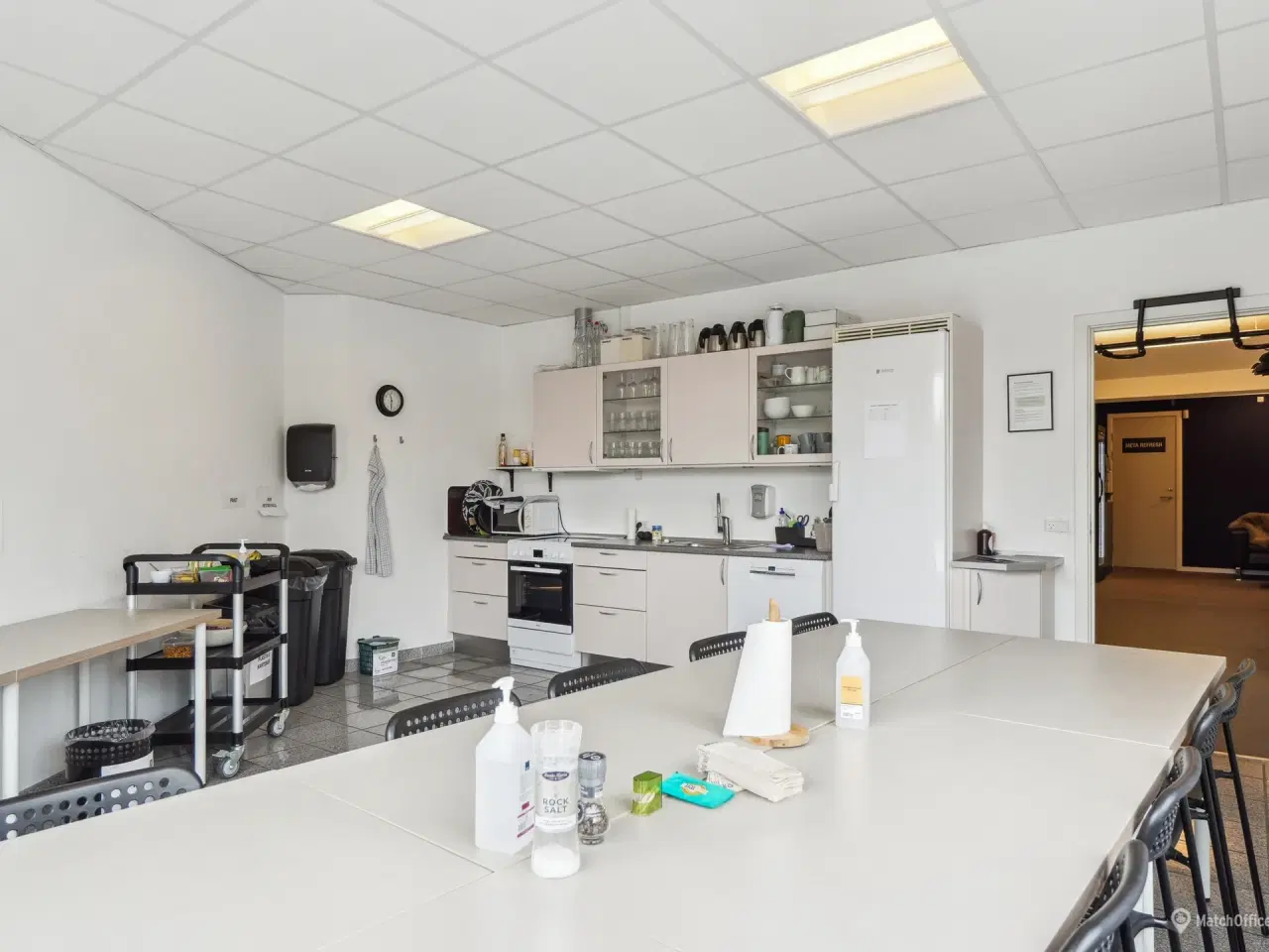 Billede 12 - Kontor/showroom/klinik på 1. sal i synlig forretningsejendom i Roskilde Centrum