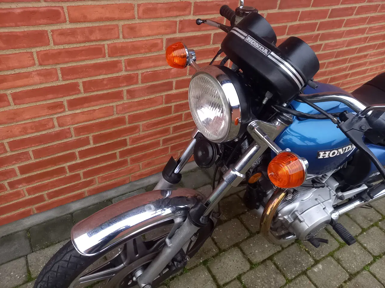 Billede 5 - GI' ET BUD ELELR BYTTE - Honda CB 400 - 1977