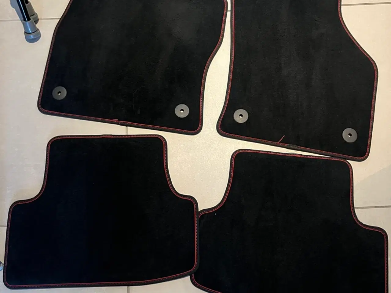 Billede 1 - Audi A3/S3 originale måtter