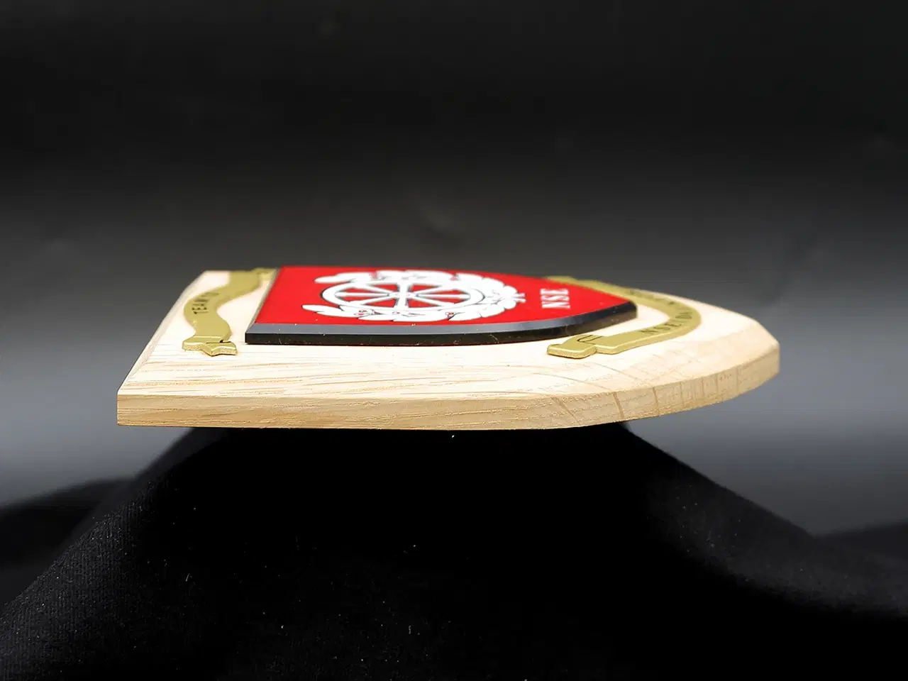 Billede 5 - Dansk KFOR NSE Team 13 mindeskjold