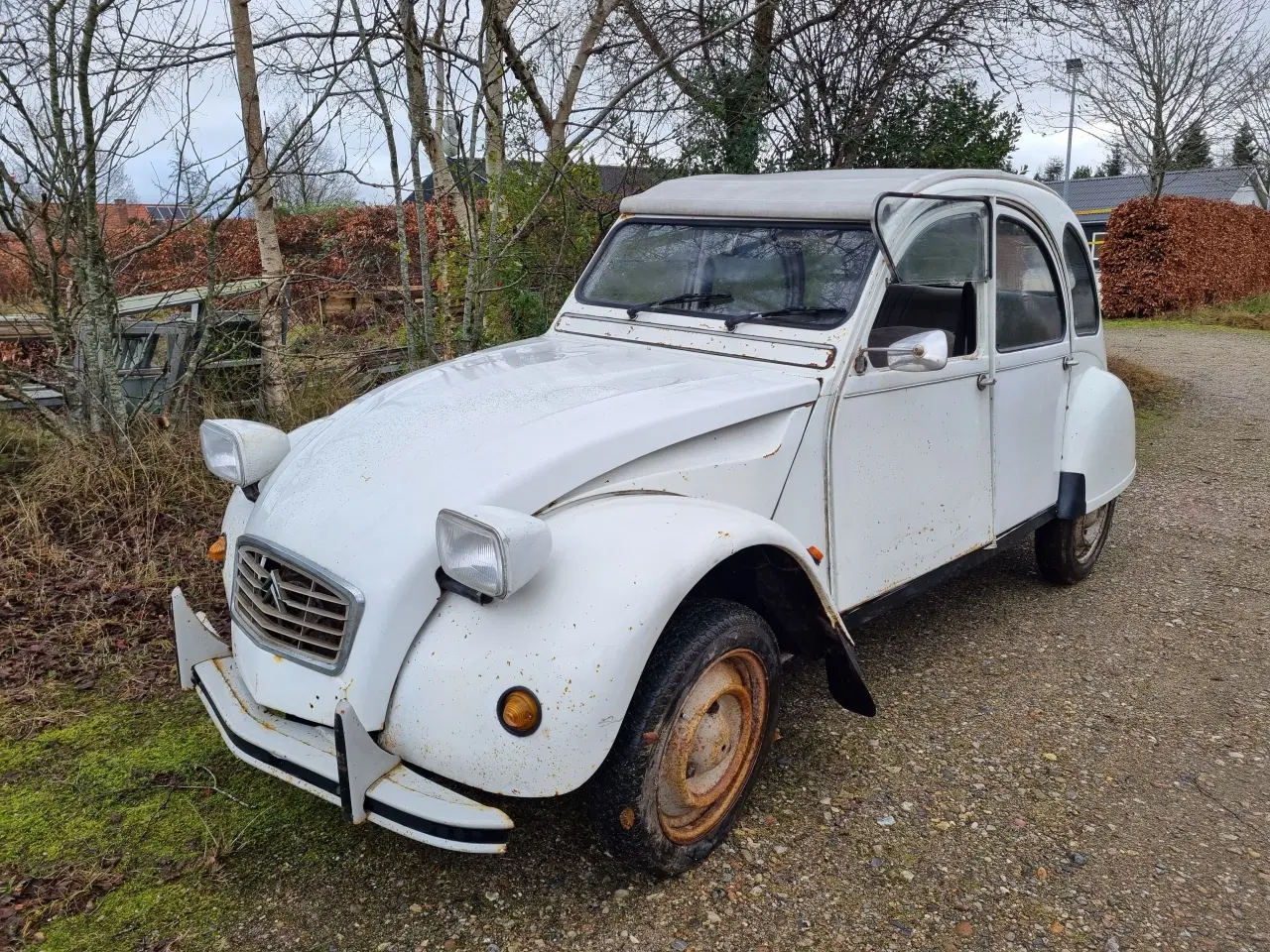 Billede 2 - 2cv 6 Club til restaurering