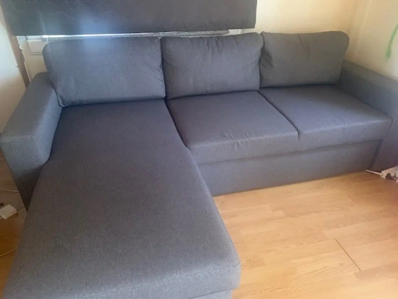 Billede 1 - Sofa med chaiselong i mørkegråt stof
