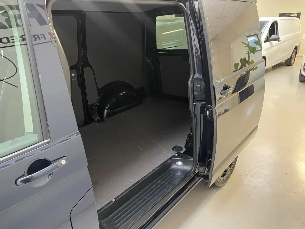 Billede 13 - VW Transporter 2,0 TDi 199 Kassevogn DSG kort