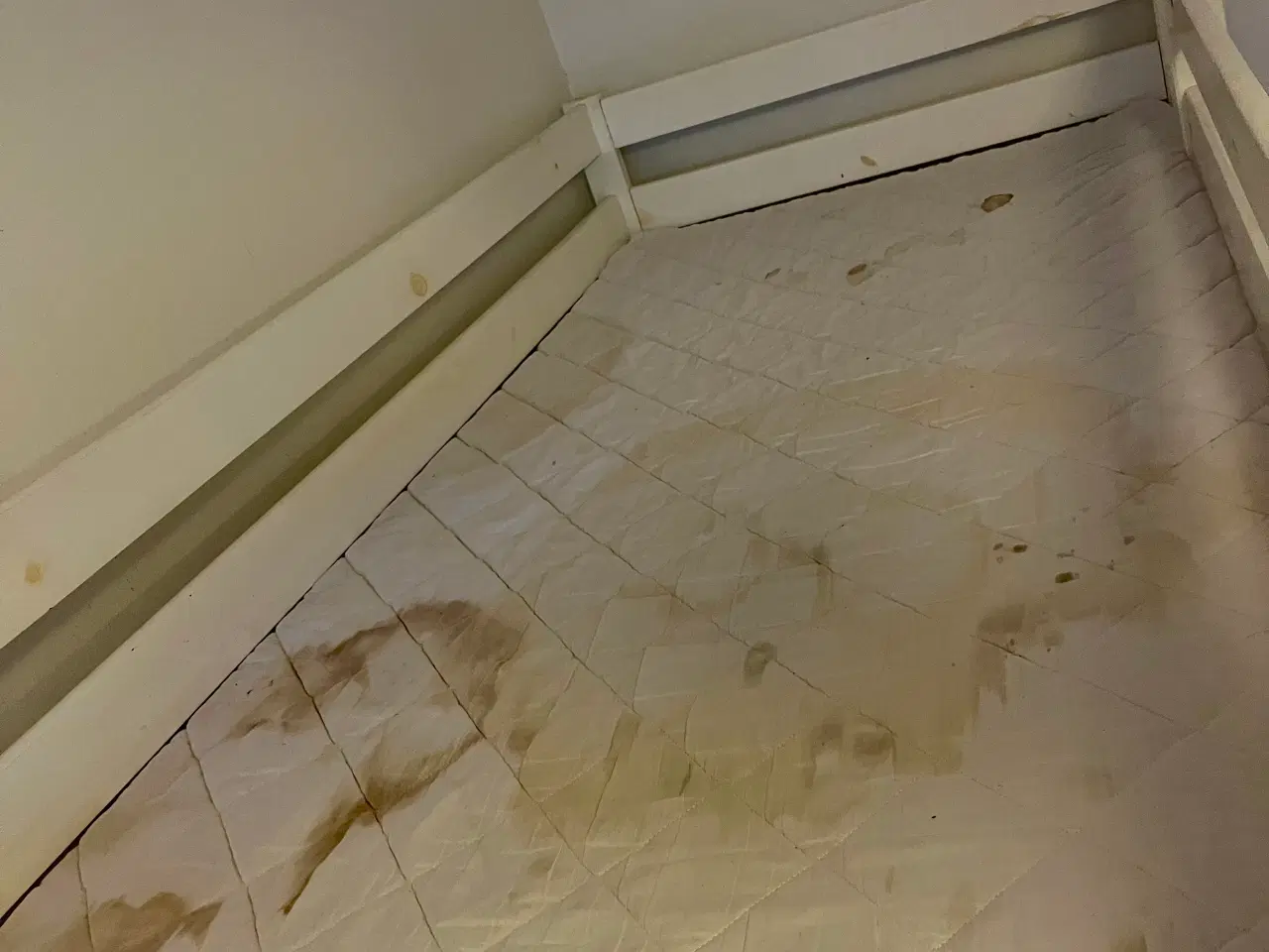 Billede 4 - Slidt køjeseng