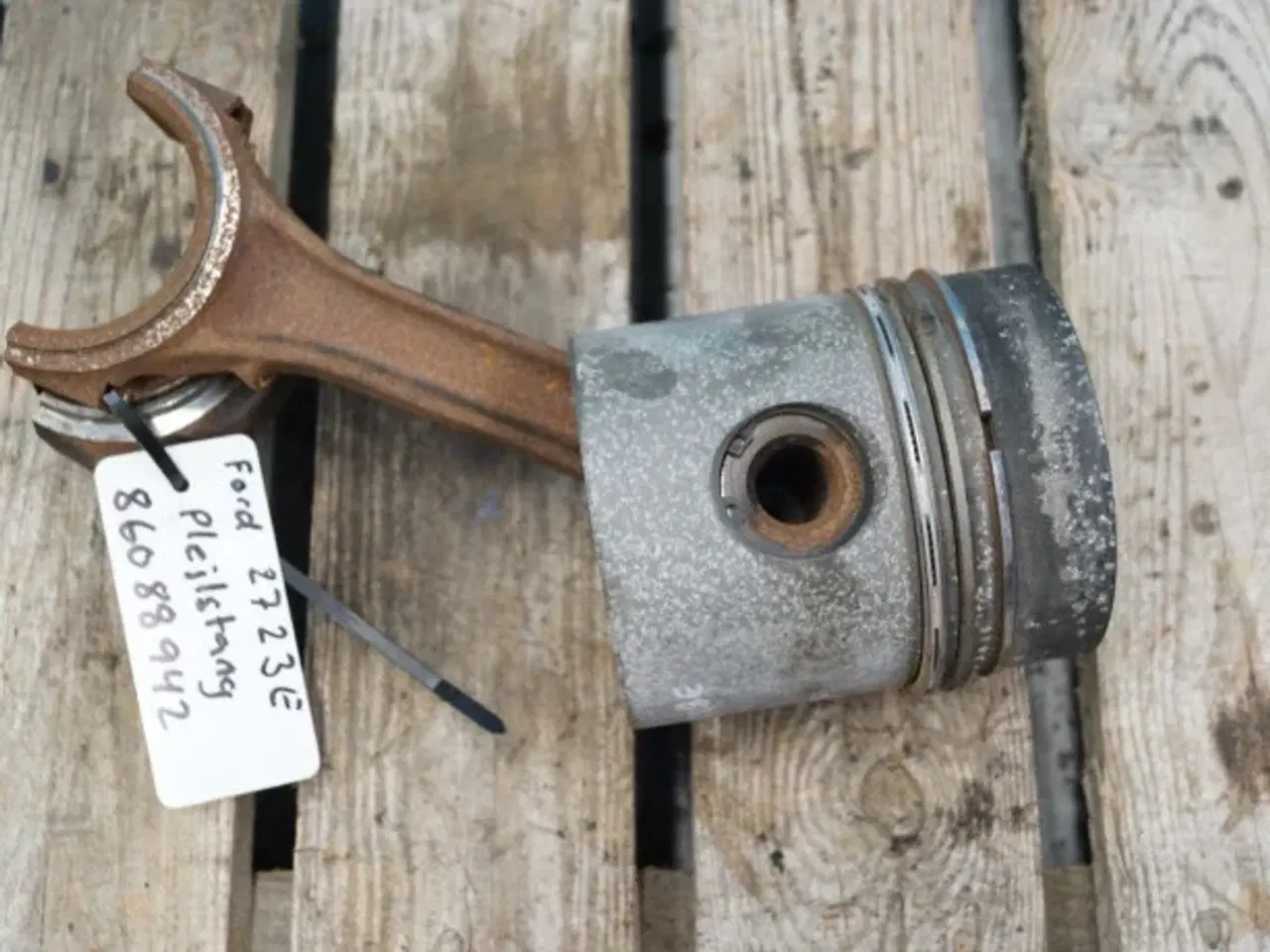 Billede 16 - Ford 2723E Stempel 86088942