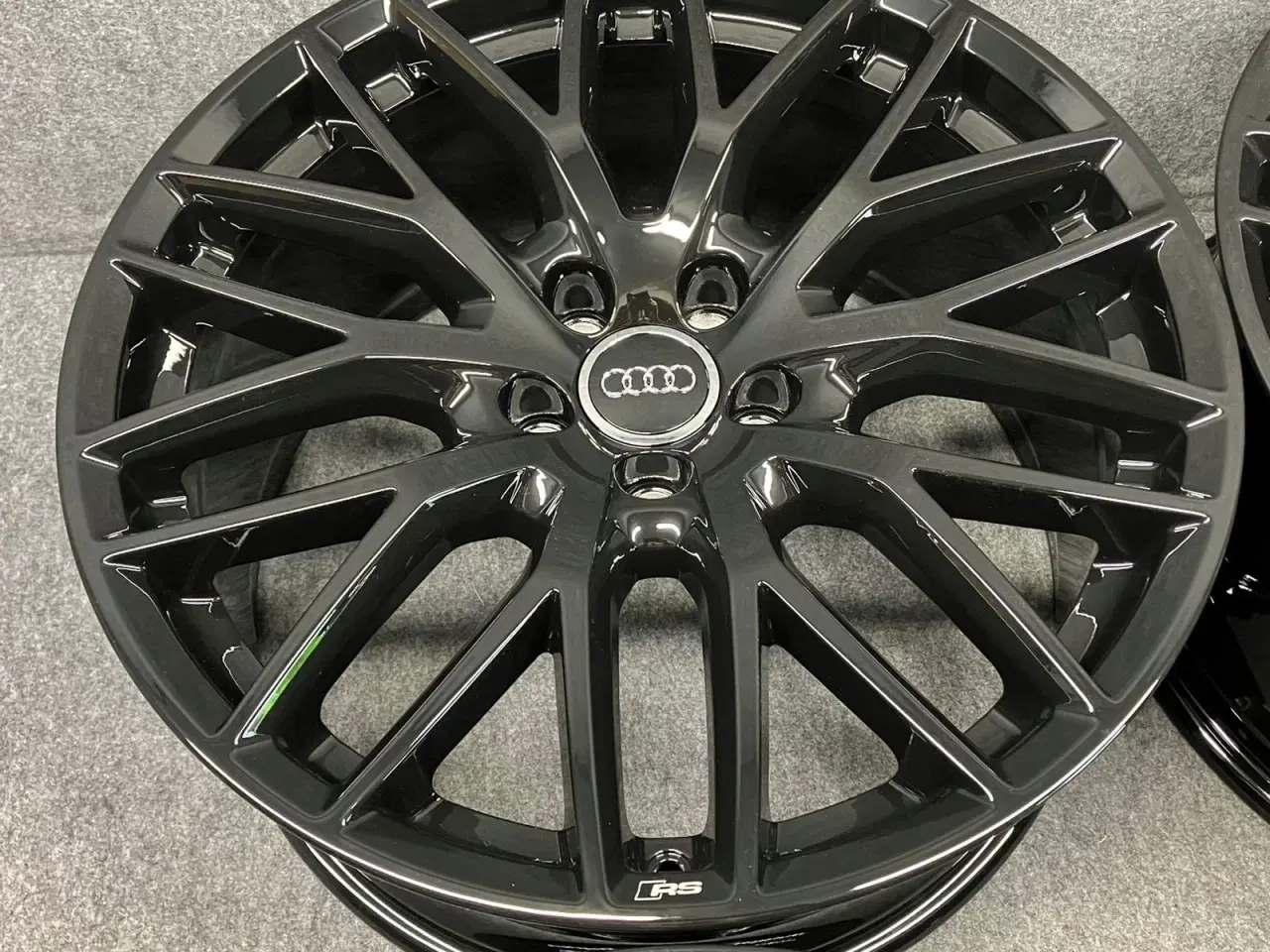 Billede 3 - ALUFÆLGE AUDI A5 S5 RS5 8T0 19"
