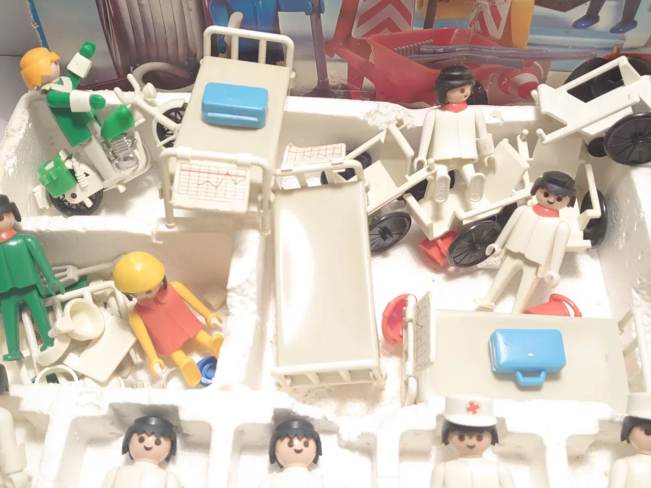 Billede 2 - Playmobil. Klicky 7, 3404! Hospilat/redning mm.