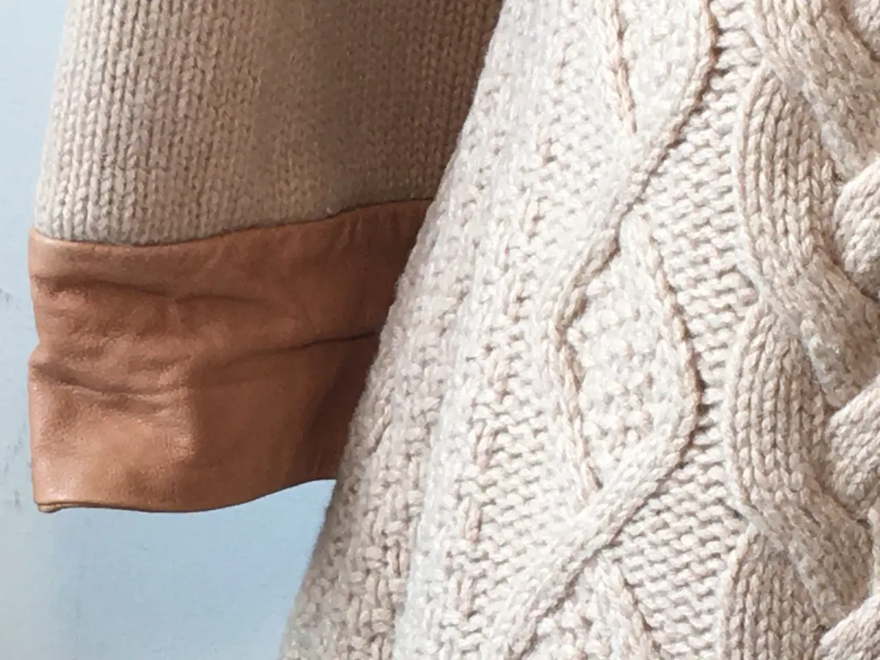 Billede 4 - Baum u Pherdgarten, beige sweater, str S