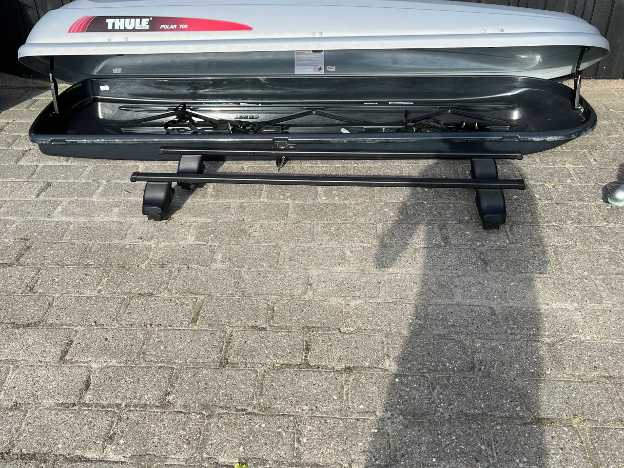 Billede 3 - Thule tagbox med bøjler