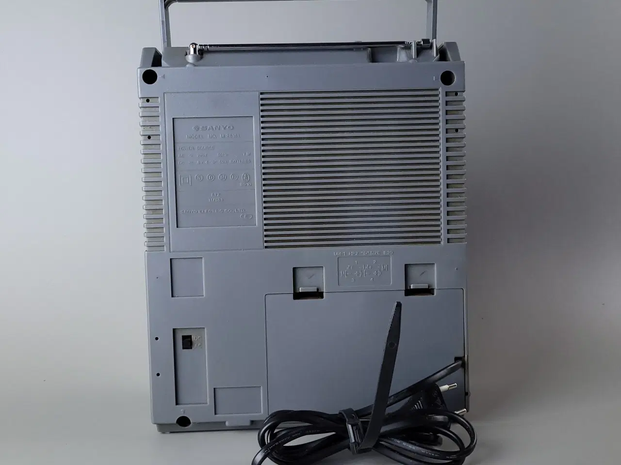 Billede 5 - ⭐️· Sanyo Båndoptager/Radio - Model M 2818L 