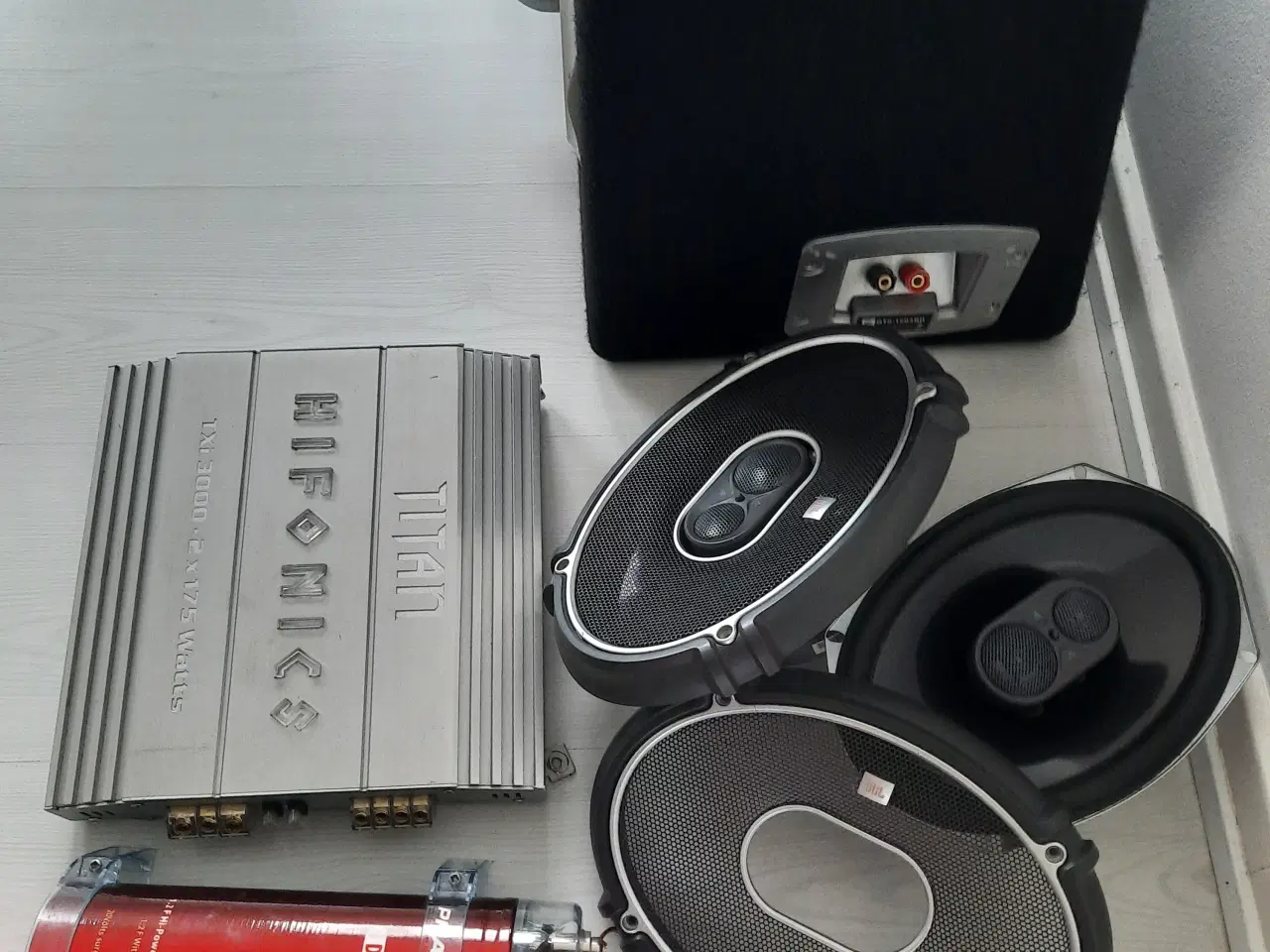 Billede 2 - Subwoofer. Højttalere. Forstærker.