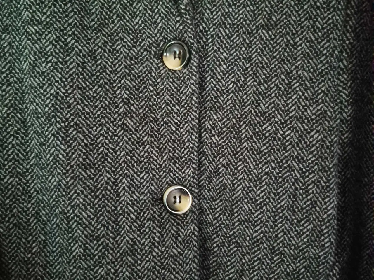 Billede 3 - Pæn gråmeleret blazer 