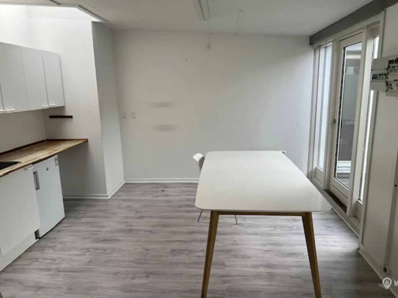 Billede 5 - Kontor / klinik lokale på ca. 120 m² m. eget køkken og toiletter midt på Taastrup Hovedgade