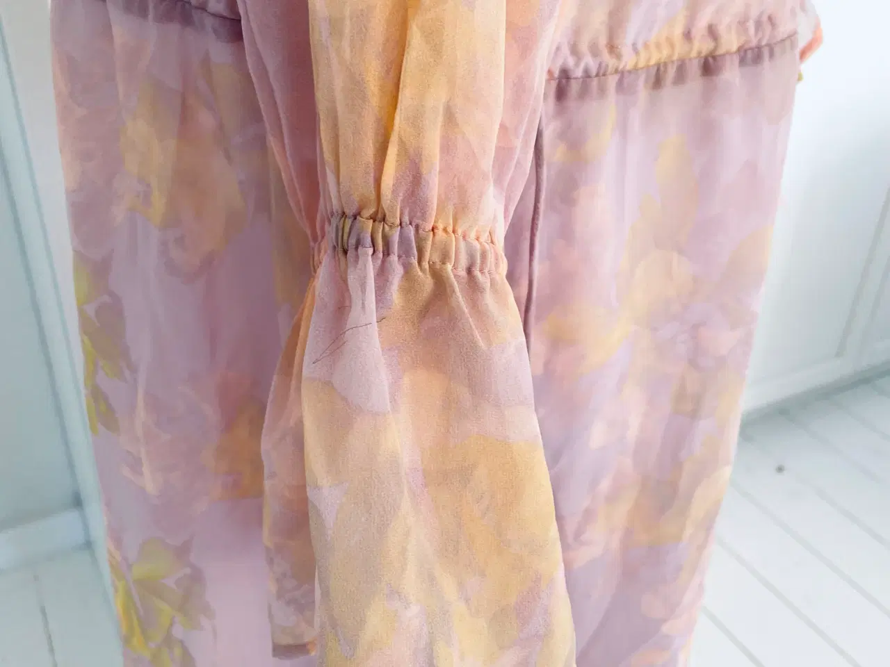 Billede 11 - Smuk kjole i god stand 