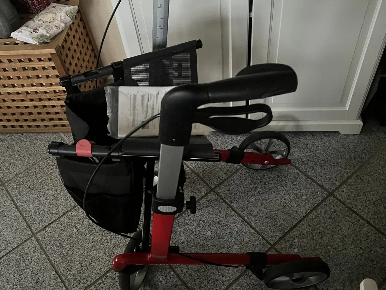 Billede 5 - Athlon SL Rollator *SUPER LET* - Rød