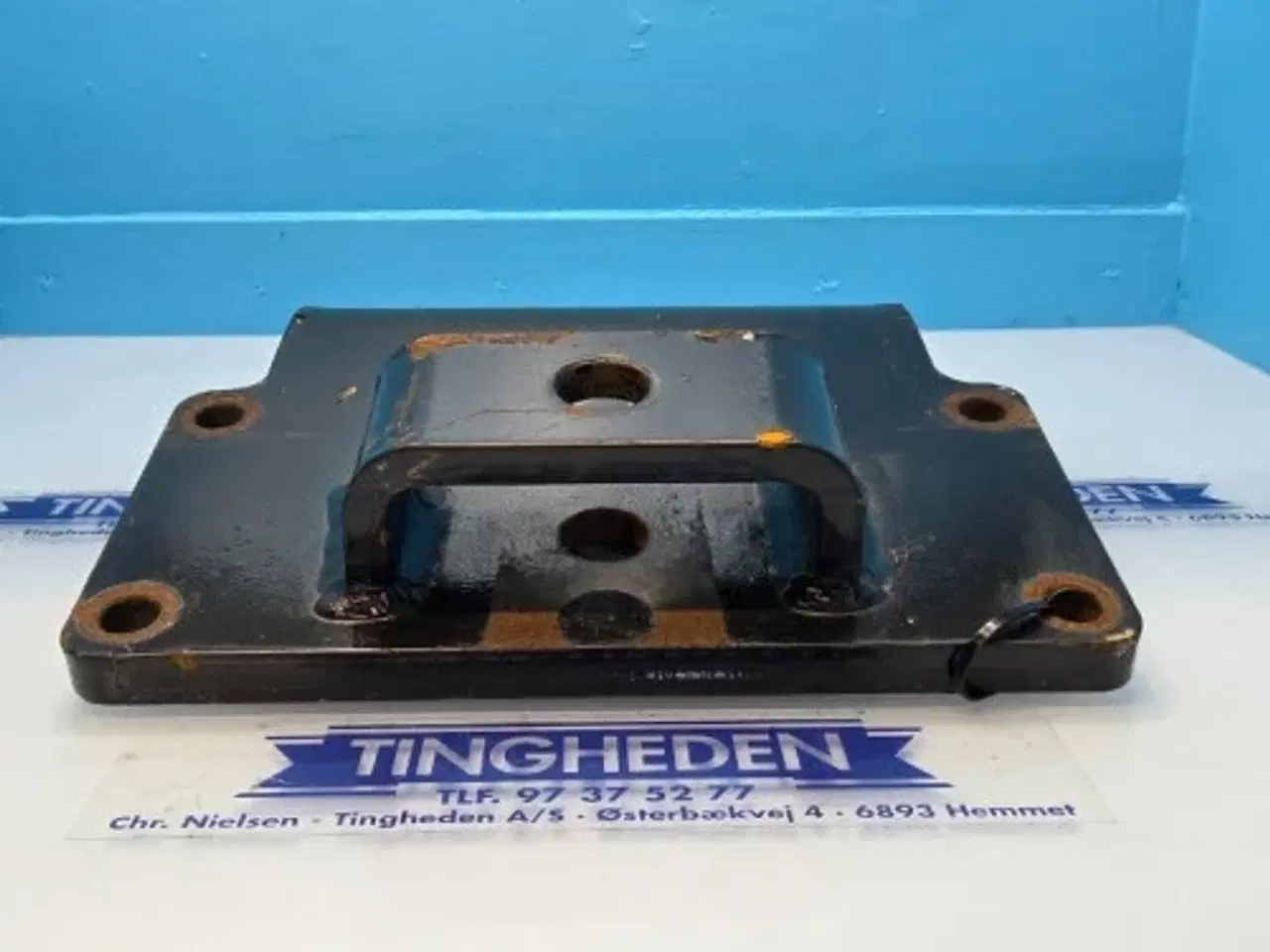 Billede 2 - New Holland T6030 Beslag 84642177