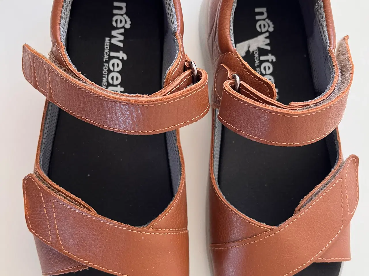 Billede 1 - Damesandal - New Feet med fast bagkap