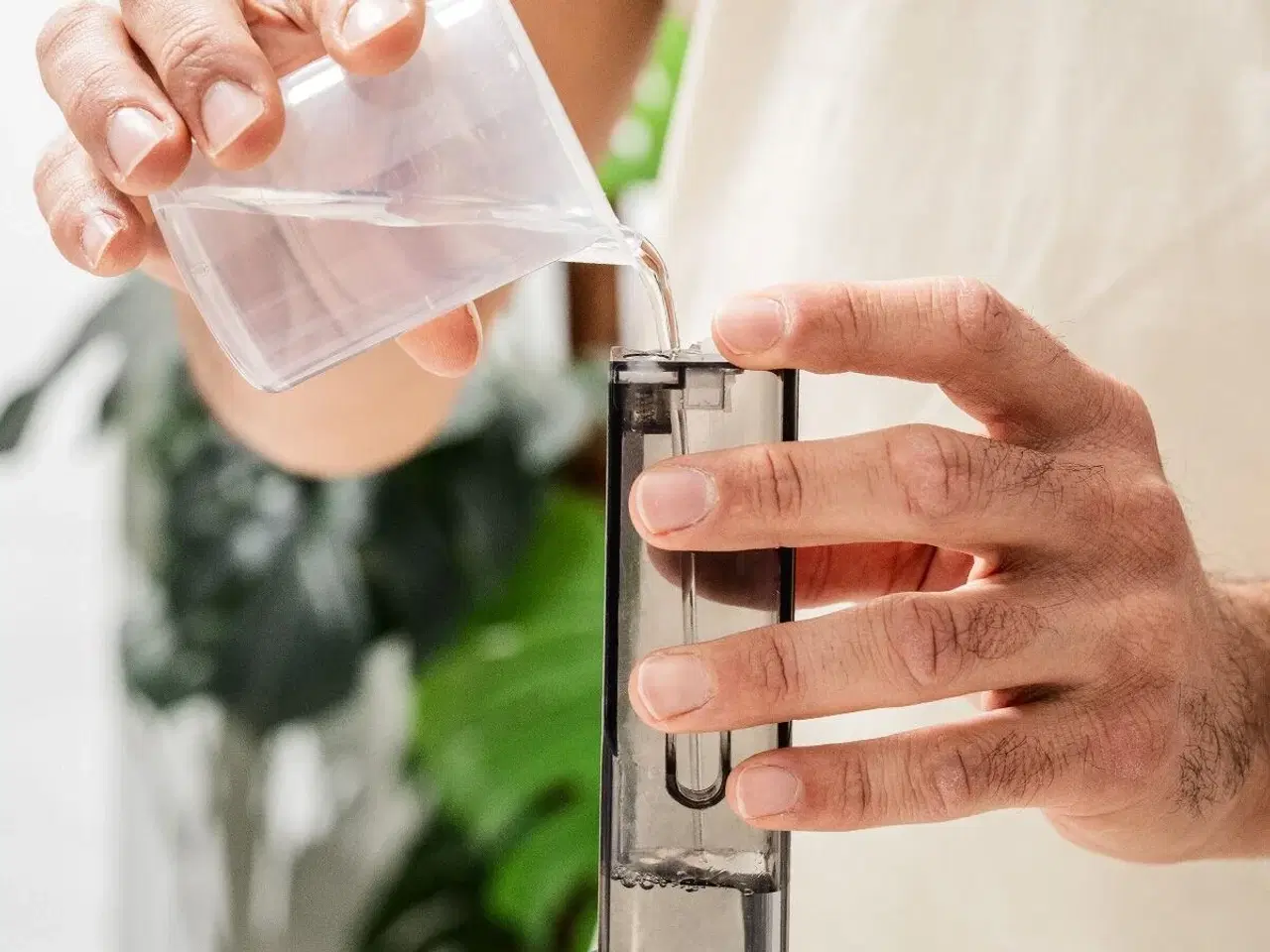 Billede 5 - Vaoron 2-i-1 rejse-dampstrygejern, grå