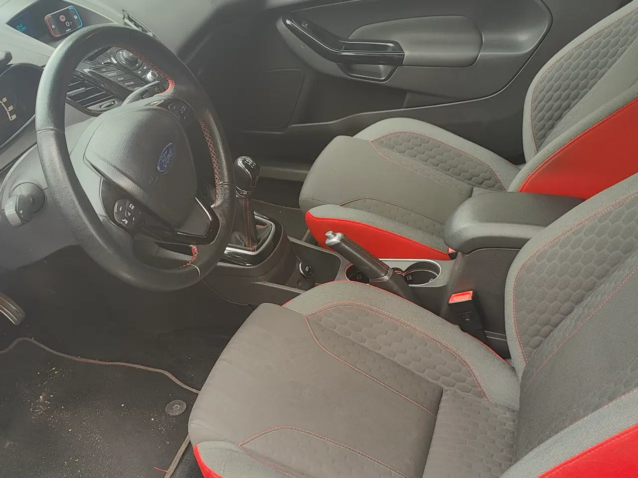 Billede 5 - Ford Fiesta black Edition 