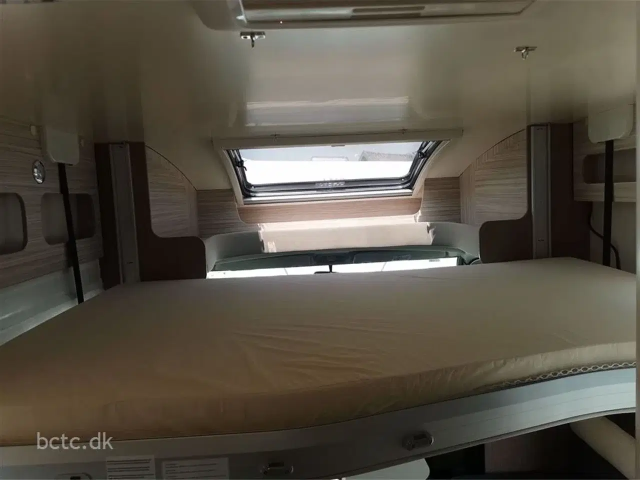 Billede 12 - 2025 - Elnagh T-Loft