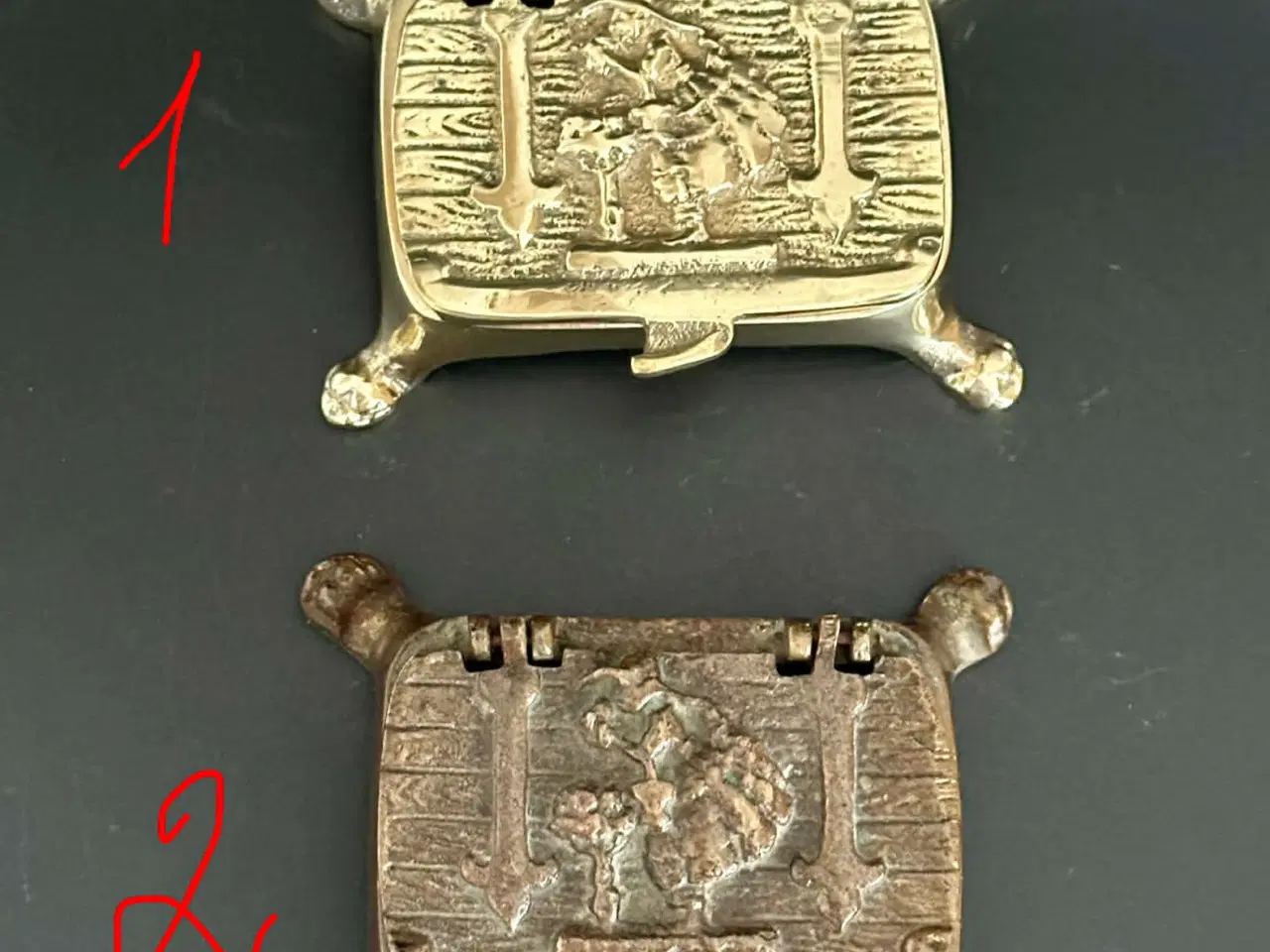 Billede 1 - To små antikke æsker af messing og bronze