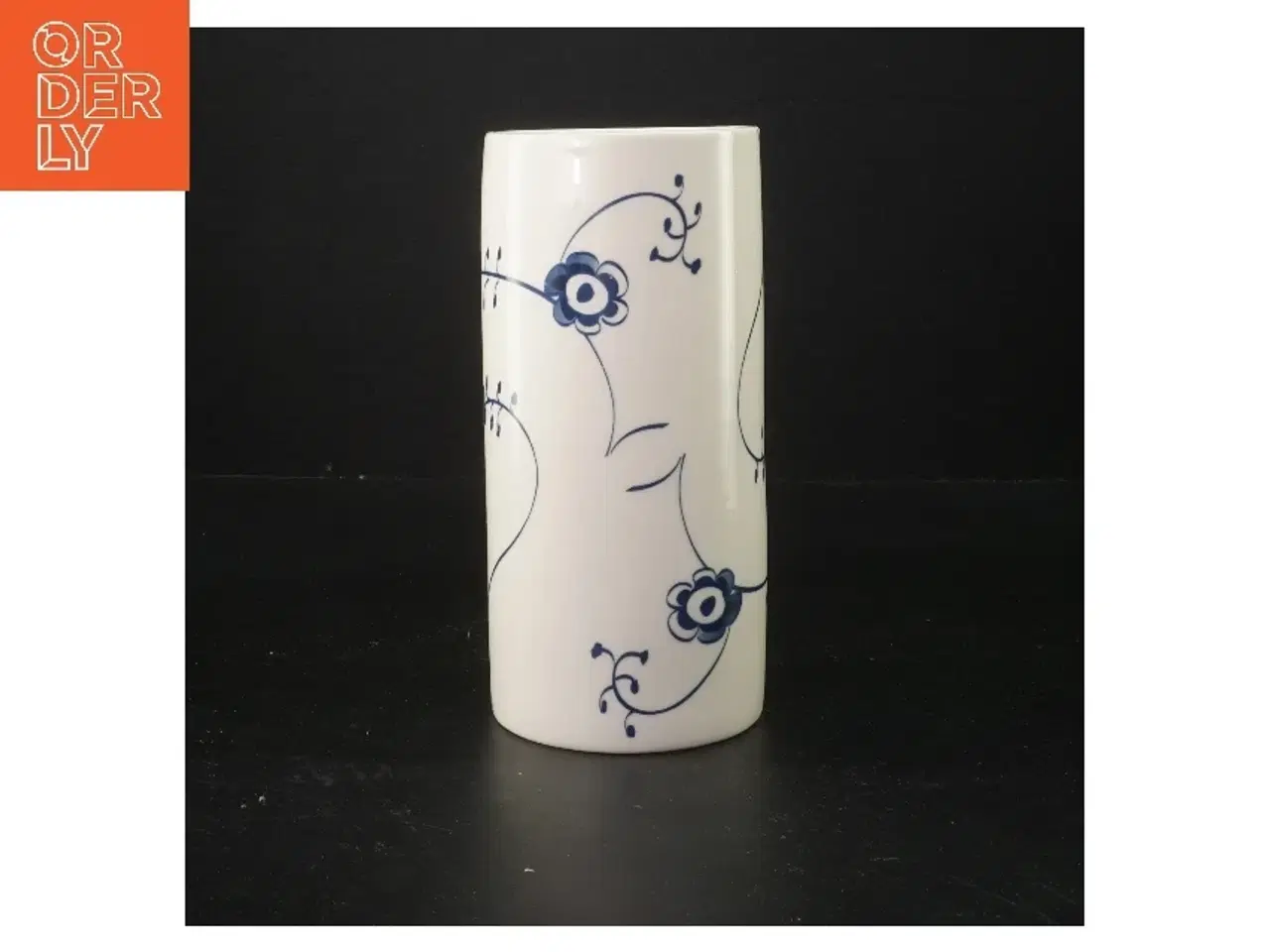 Billede 1 - Porcelæns vase med blomstermønster (str. Ø 9 cm længde 19 cm)