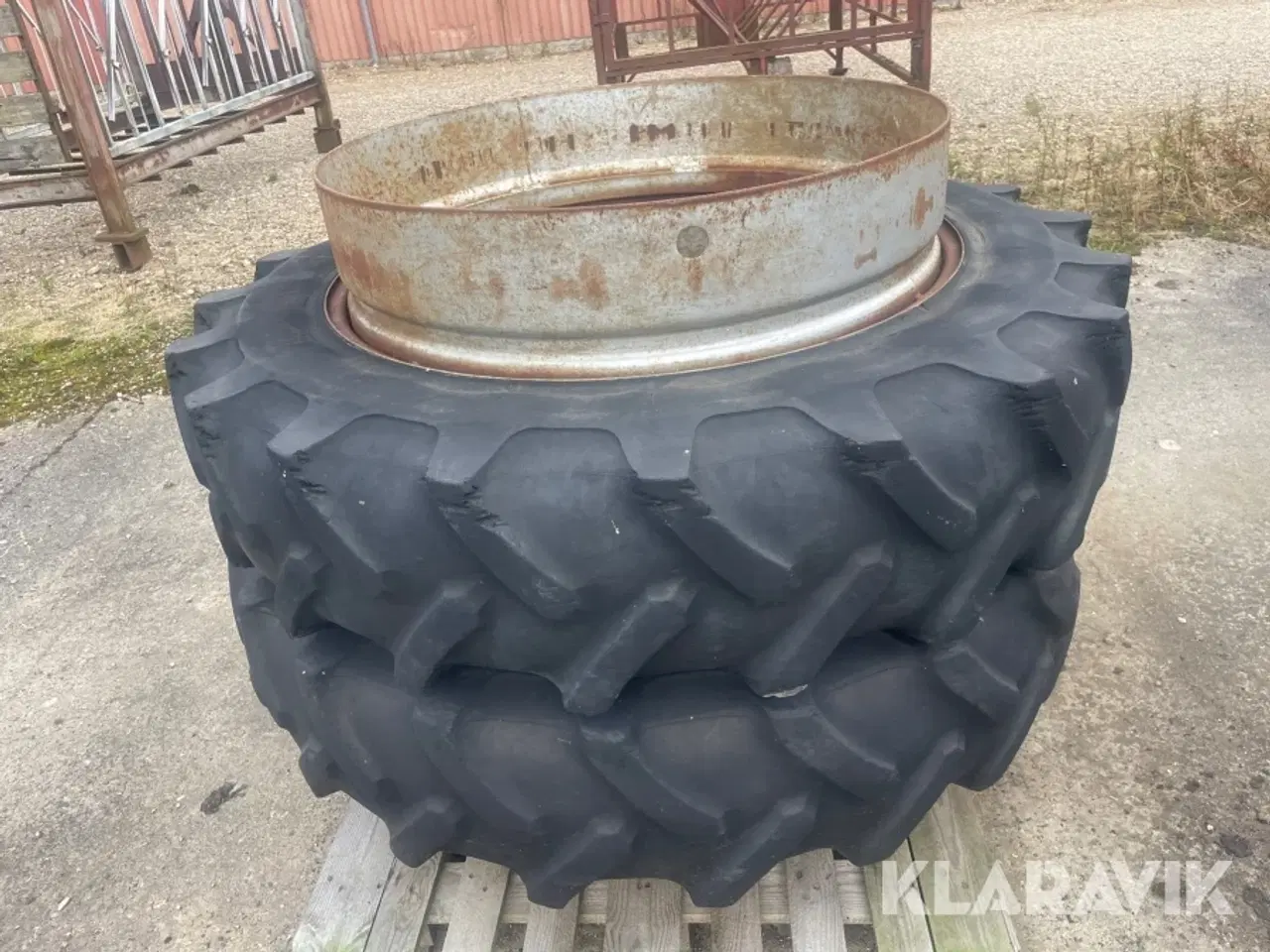 Billede 7 - Tvillingehjul Michelin 13.6R38