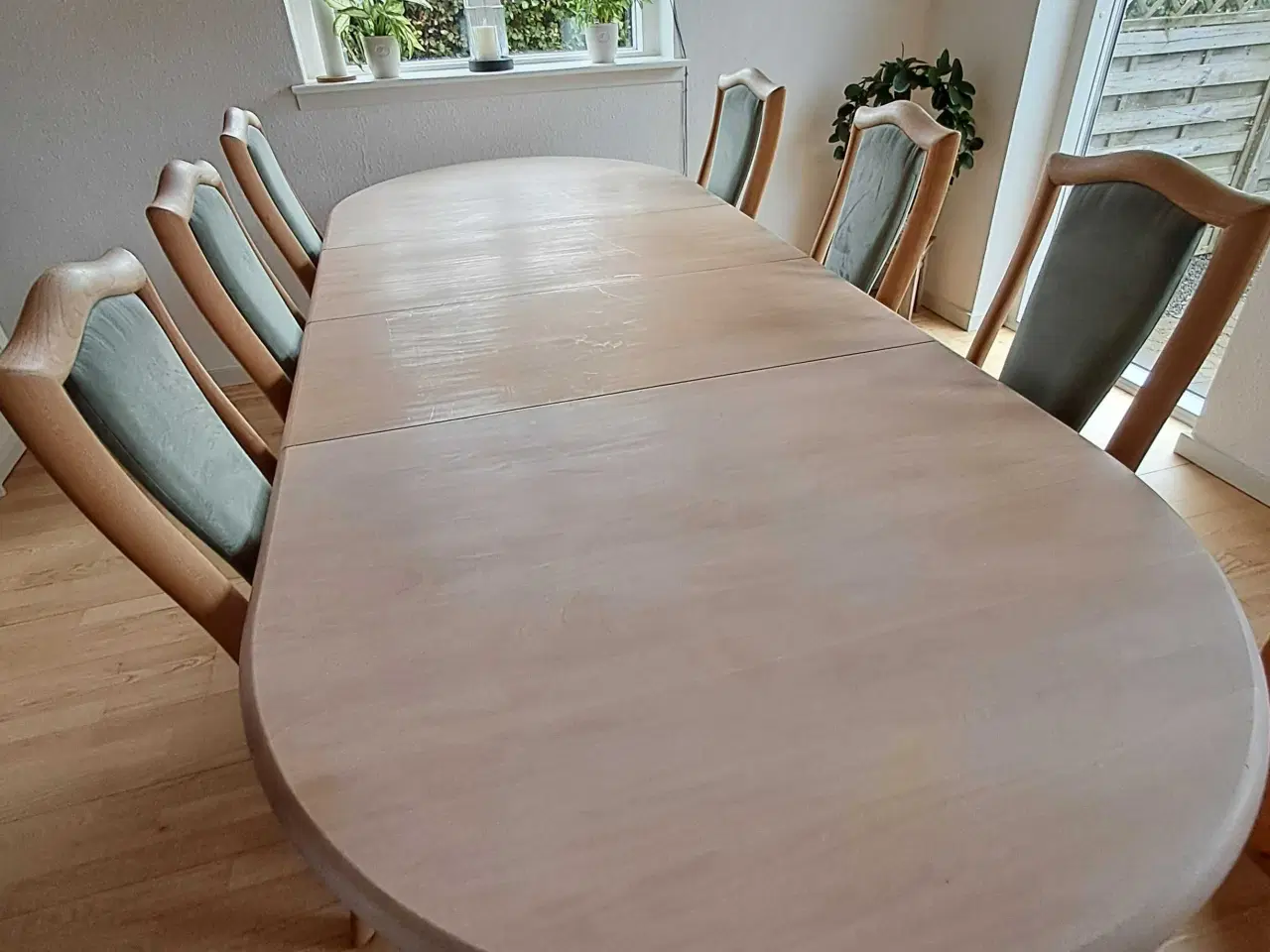 Billede 6 - Spisebord med 6 stole I sæbebehandlet bøg 