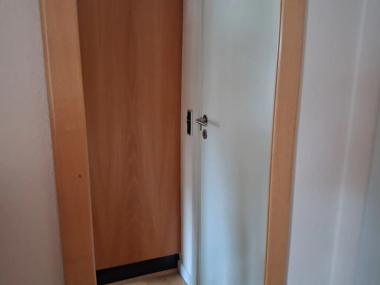 Billede 2 - Kommode og spejl i bøgetræ 