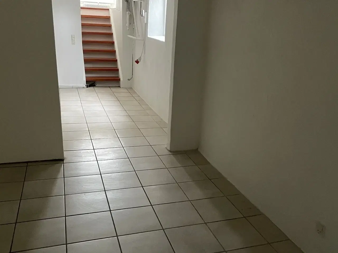 Billede 4 - 🌟 55 m² Kontor / Erhvervslokale + 15 m² Udendørs Lokale  – Topplacering i Viby 4130 Roskilde! 🌟