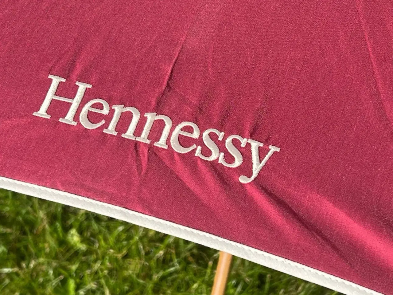 Billede 3 - Cognac Hennessy paraply - kan sendes!!