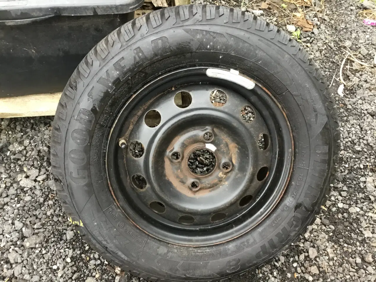 Billede 1 - Vinterhjul sæt hyundai i 10 goodyear 165-70-13