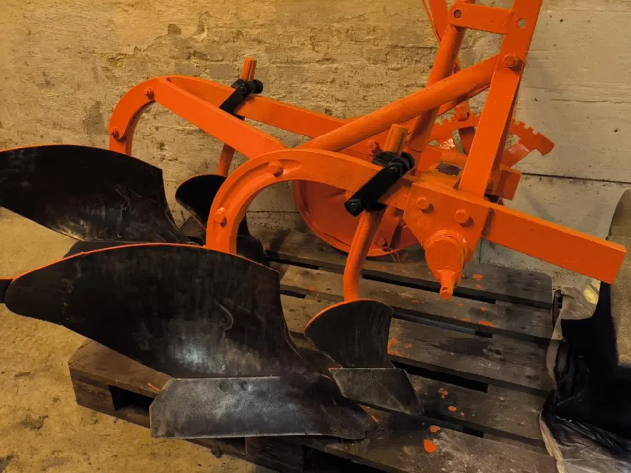 Billede 1 - 2 furet skjold Plov