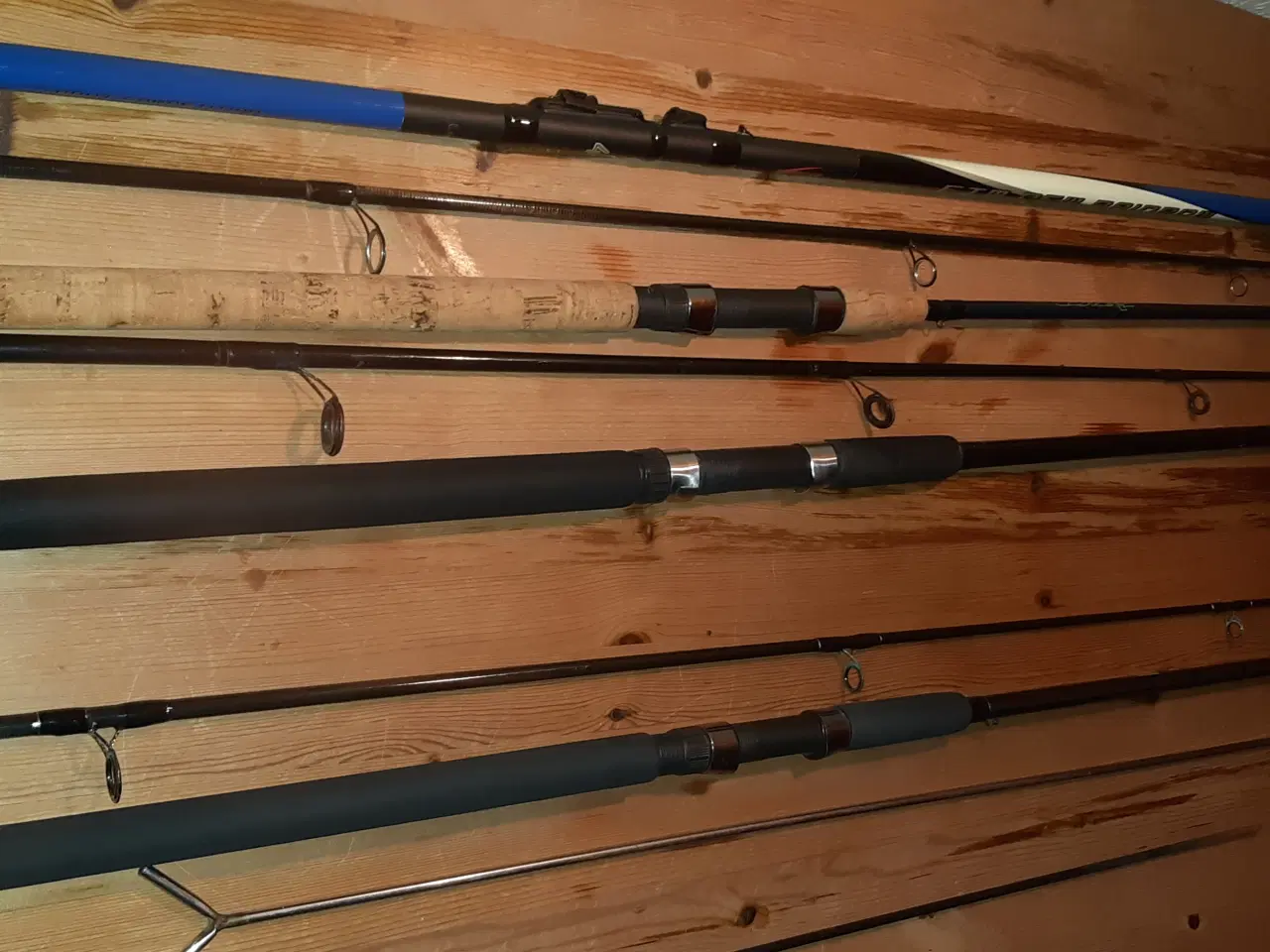 Billede 4 - Fiskestænger 4 stk. Brugt få gange, samlet pris.