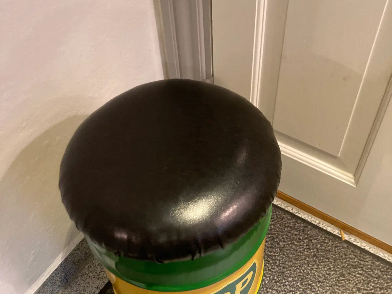 Billede 4 - BP skammel - onebyschmidt - olietønde 