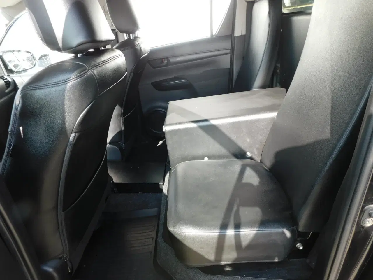 Billede 13 - Toyota HiLux 2,4 D-4D 150 T2 Db.Kab 4x4