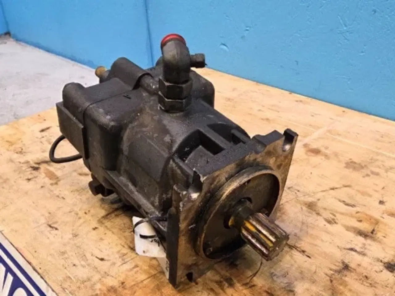 Billede 12 - New Holland CR9.90 Hydrostatmotor 84819681