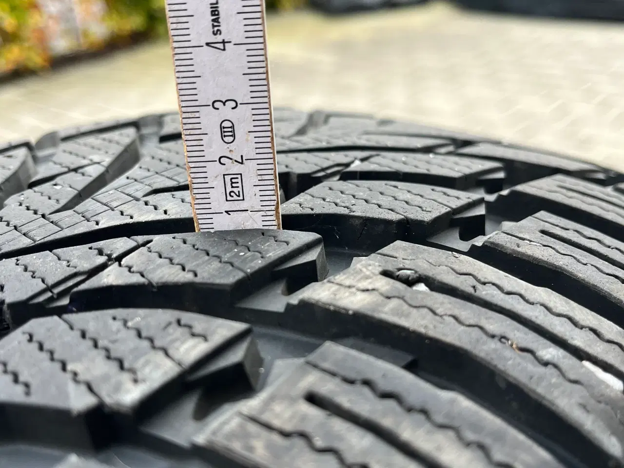 Billede 2 - 4 stk Nokian vinterdæk - 235/50 R20 104V