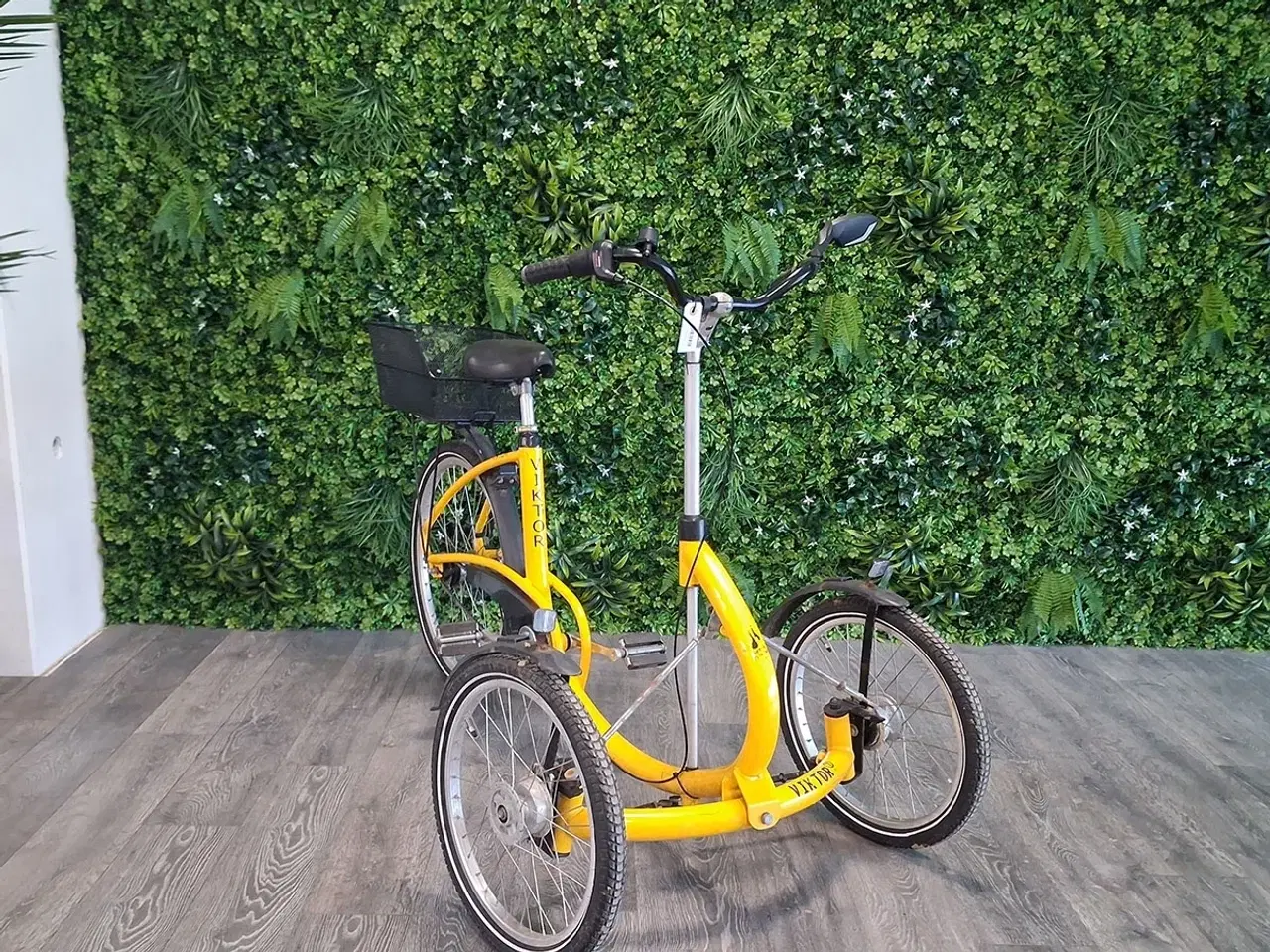 Billede 1 - Viktor 7 gul