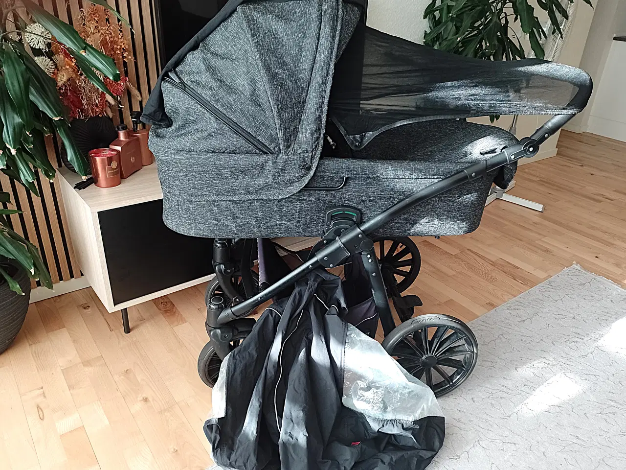 Billede 1 - Barnevogn fra Arden Denmark