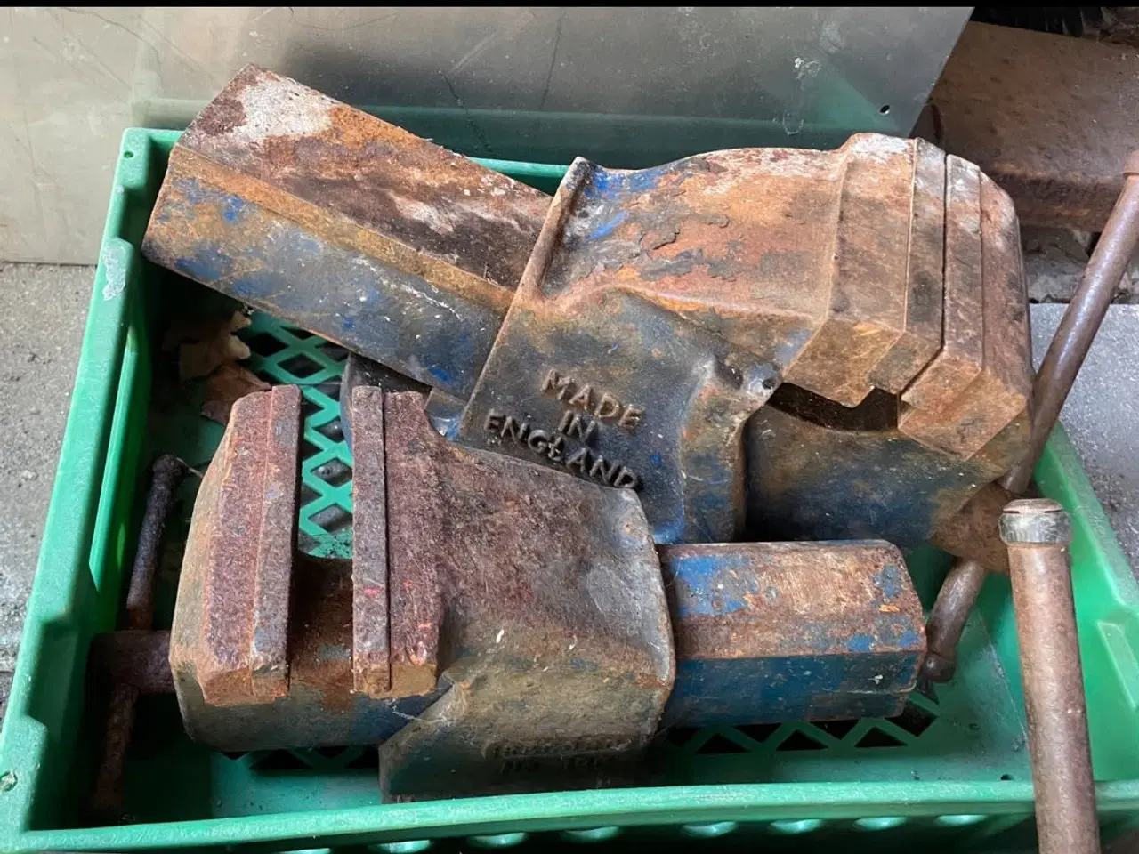 Billede 1 - 4 skruestik til metal arbejde 