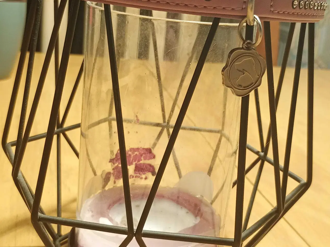 Billede 1 - lyserød halsbånd str L sælges