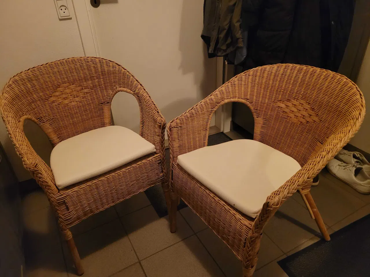 Billede 1 - 2 stk lette kurvestole