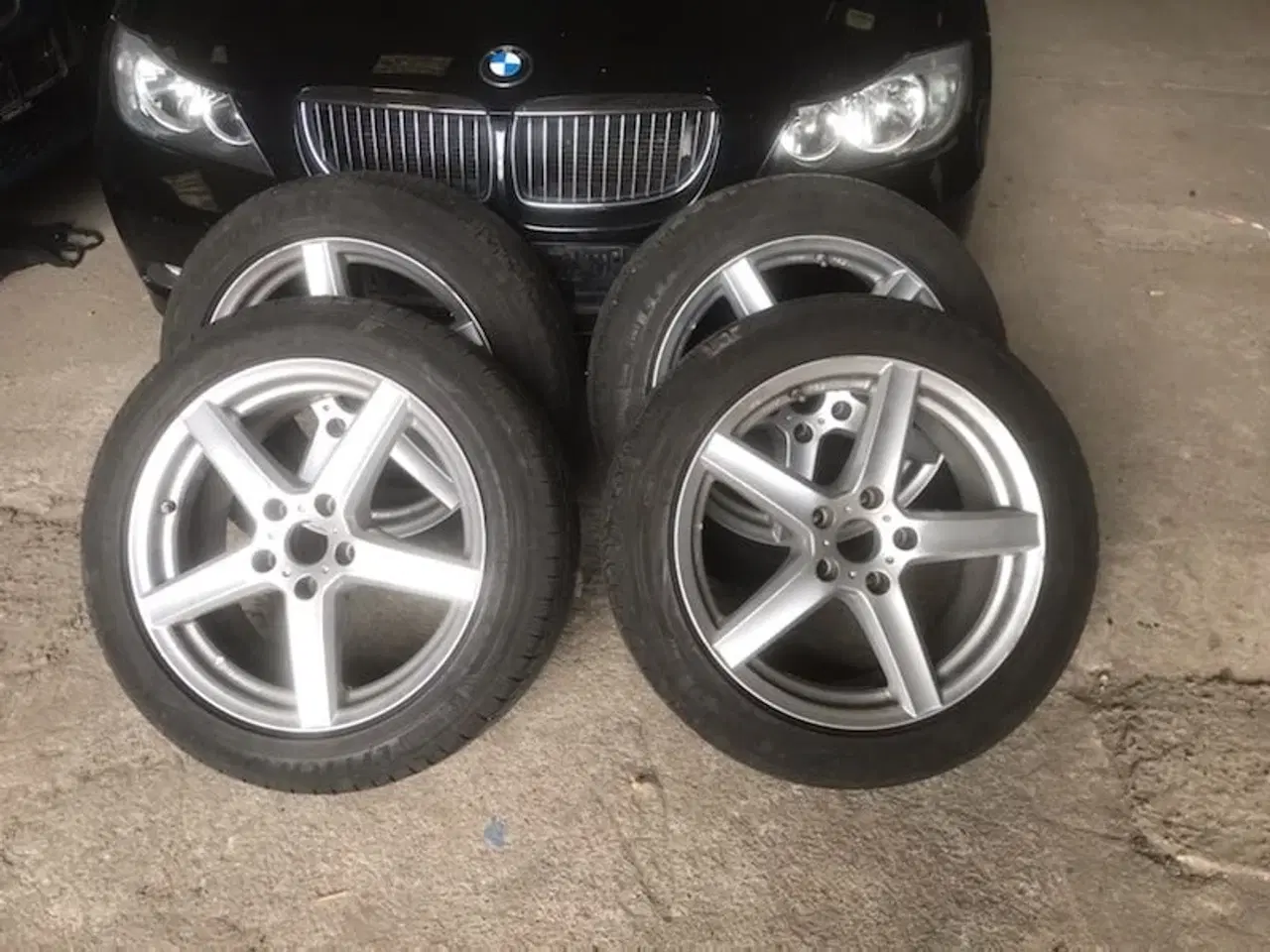 Billede 5 - BMW vinterdæk dæk Jeg har 4 stk med alufælge 225/5