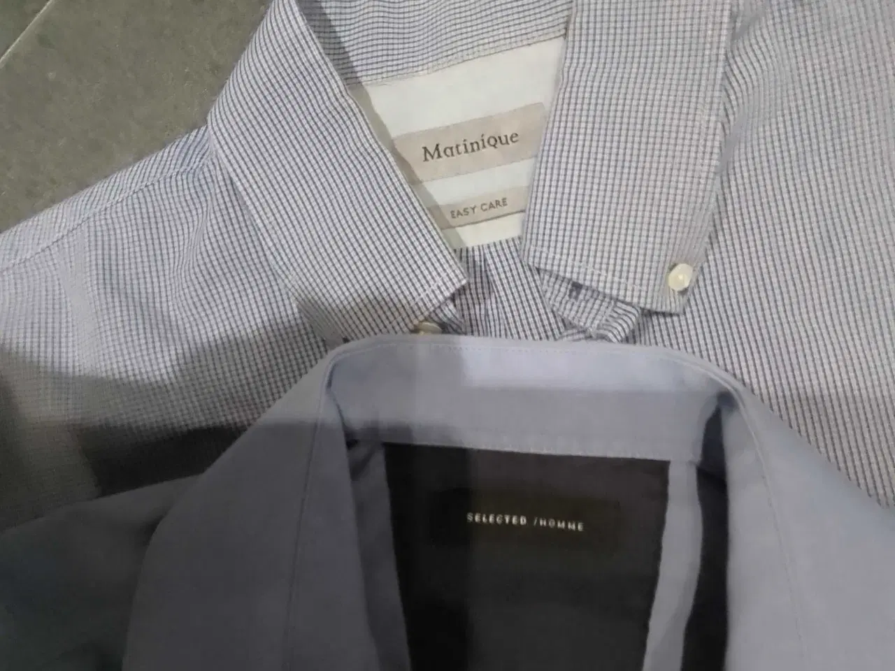 Billede 5 - 2 stk skjorter sælges samlet 