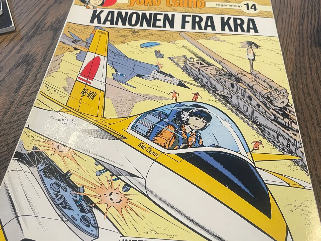 Billede 8 - Forskellige tegneserier sælges.